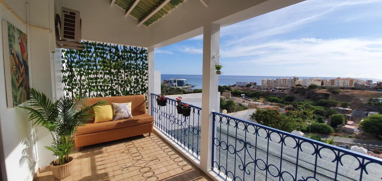 Kelly Guest House Praia Luaran gambar