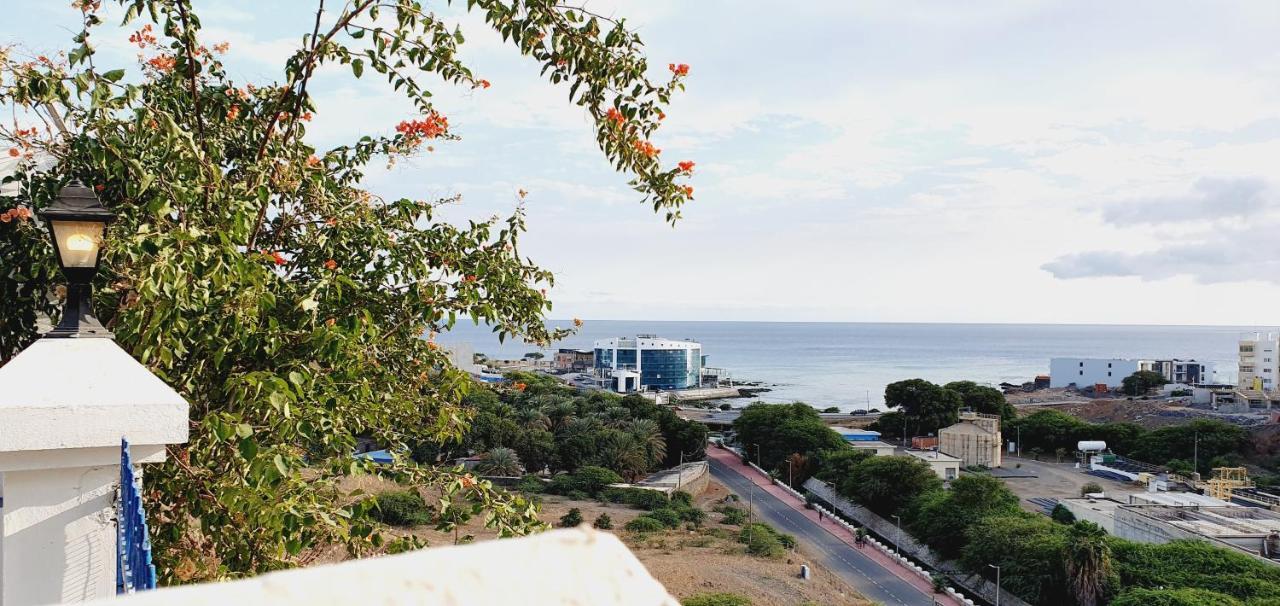 Kelly Guest House Praia Luaran gambar