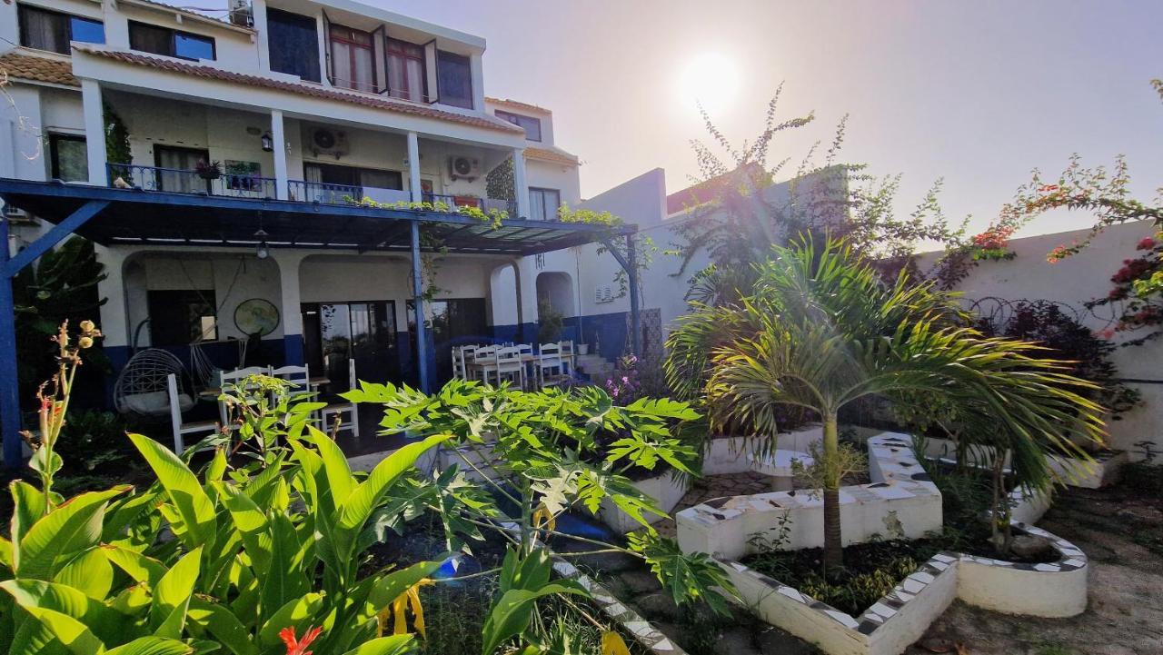 Kelly Guest House Praia Luaran gambar